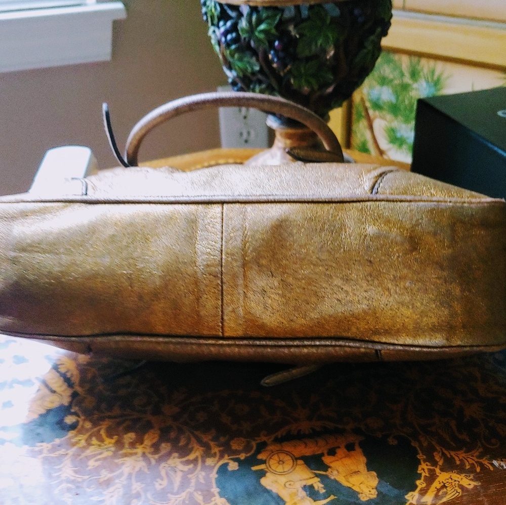 Prada purse - Rare gold soft leather - Picture 5 of 8
